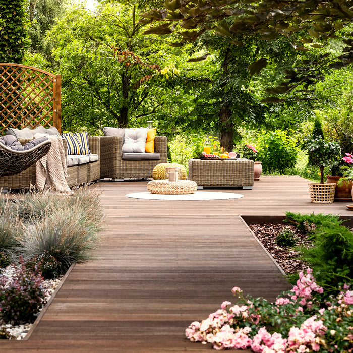 Transform Your Garden: 10 Simple Tips for a Stunning Landscape